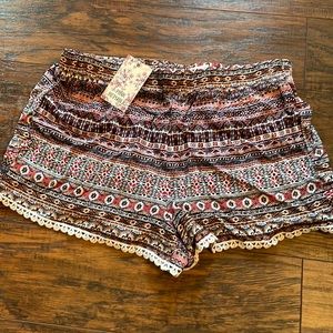 NWT Pink Republic patterned shorts